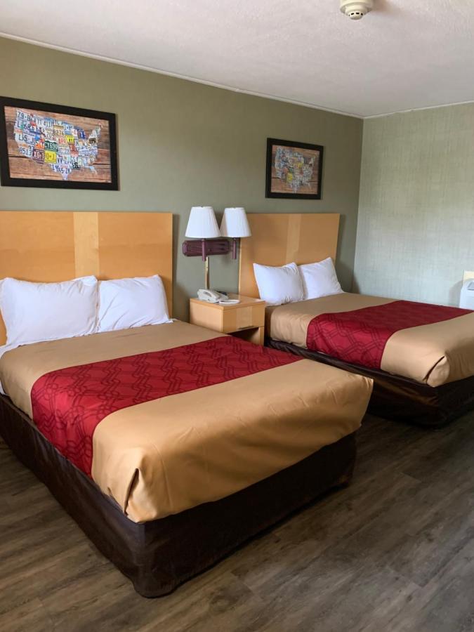 Falls Inn Newton Falls Bagian luar foto
